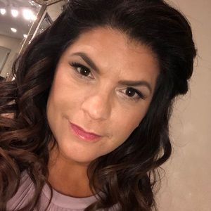 Meet your Posher, Michele